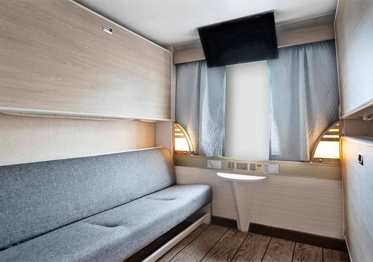 Viking Line Ferry Gabriella - One-Way Journey From Helsinki To Stockholm Hotel Екстериор снимка